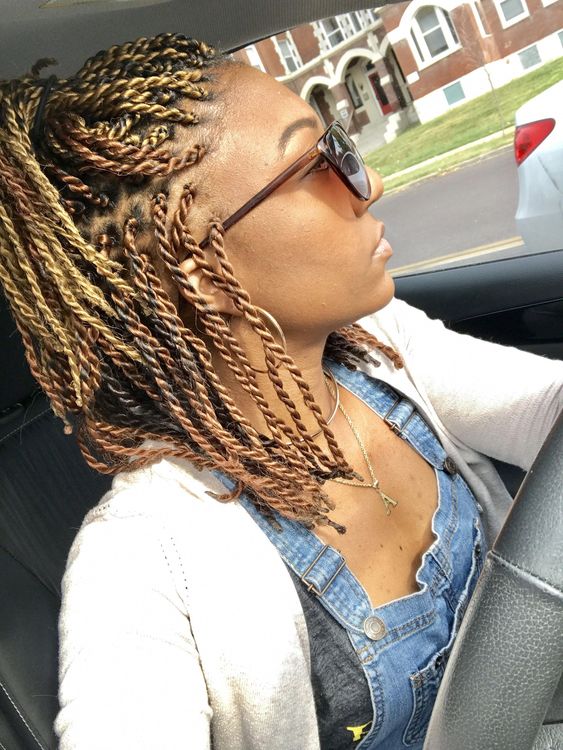 short Senegalese twist braids. gold or blonde twist hairstyles, they really display the color very well and help you stand out from the crowd.