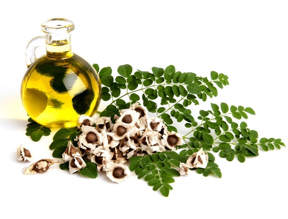 hair growth oil for black-women. moringa oil.