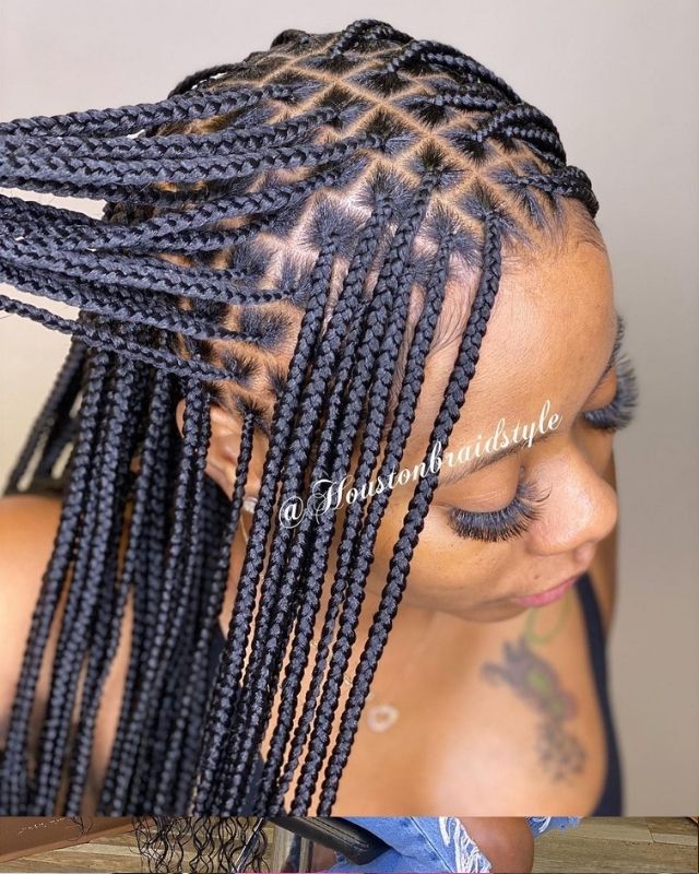 31 Box Braids Ideas for Black Women [KNOTLESS]