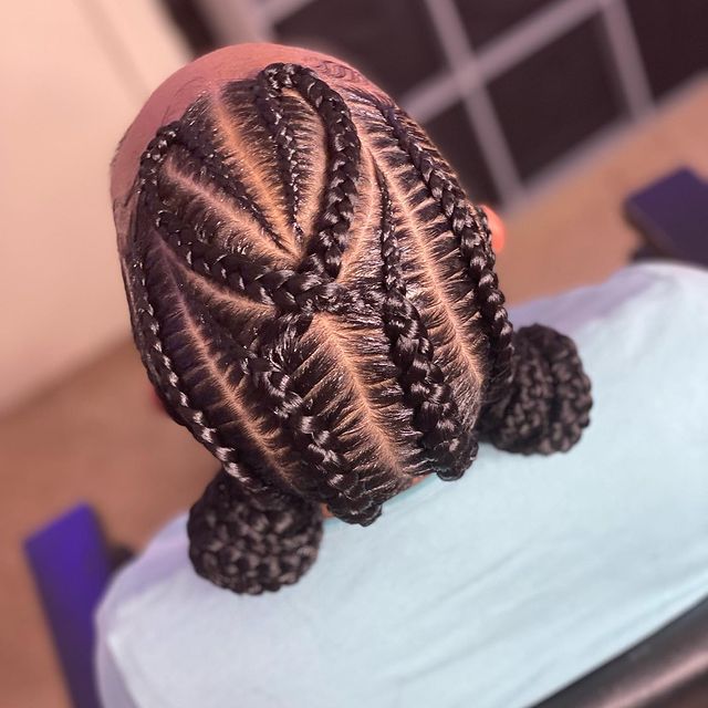 knotless feed-In stitch braids, two feed in braids, small feed-in braids ponytail, 6 feed in braids with box braids