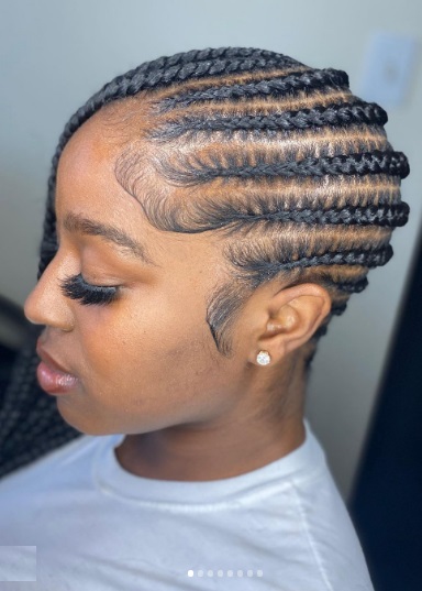 Cute Lemonade braids styles on pretty black woman. Lemonade braids.