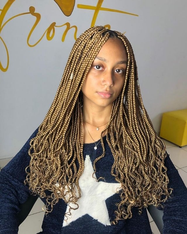 Medium Box Braids w/ Slick Gelled Edges... Box Braid Hairstyles for Black Women & Girls. Short, medium, long knotless box braids hairstyles gallery. How to do box braids...