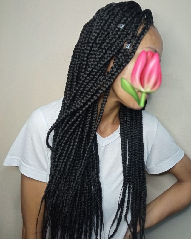 Medium Box Braid Hairstyles for Black Women & Girls. Short, medium, long knotless box braids hairstyles gallery. How to do box braids...